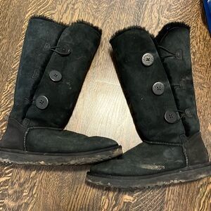 Size 10 button up tall black Uggs
